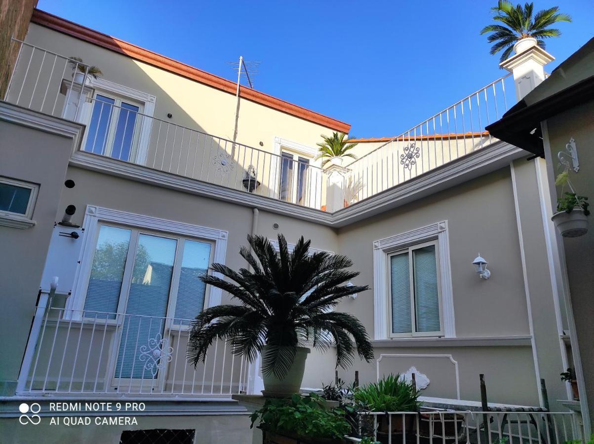 Affittacamere Silvagni Caserta Exterior foto